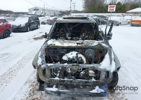 2018 Ram 1500 Sport 4X2 5'7 Box из США, поврежденный, VIN 1C6RR6MT4JS127013